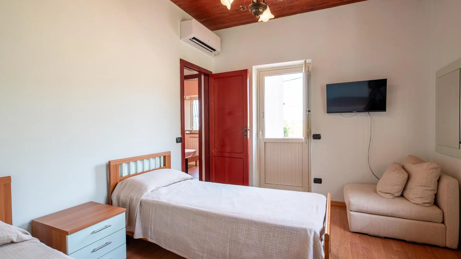 Villa Di Campagna Con Accesso Alla Spiaggia Capo d'Orlando 0*,  Italy